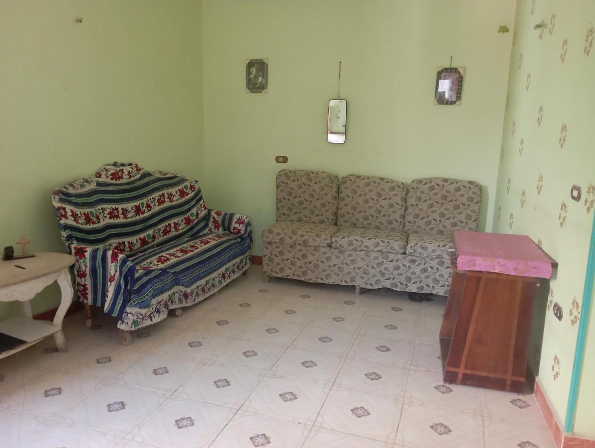 Large And Cheerful Home With 2 Floors Fayoum Luaran gambar